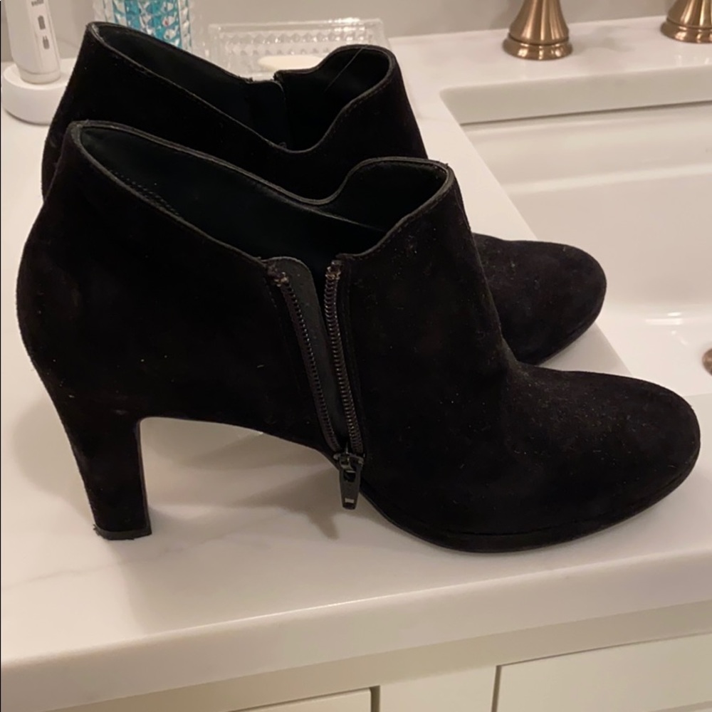 Reduced. Paul green bootie heels